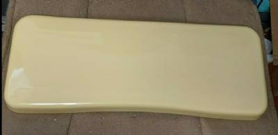 BRIGGS (CASE) 7406-031Toilet Tank Lid -- HARVEST GOLD